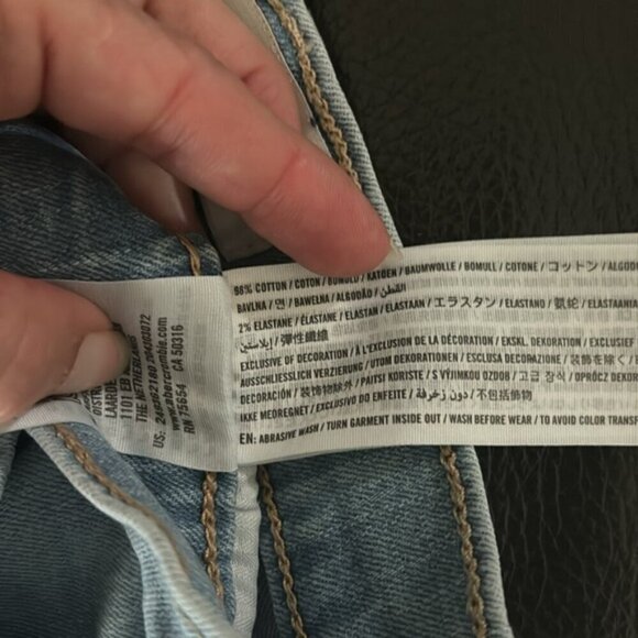 Abercrombie kids Denim Midi Short with Raw Hem and Rainbow Stripe Sz 13/14 - Picture 5 of 6